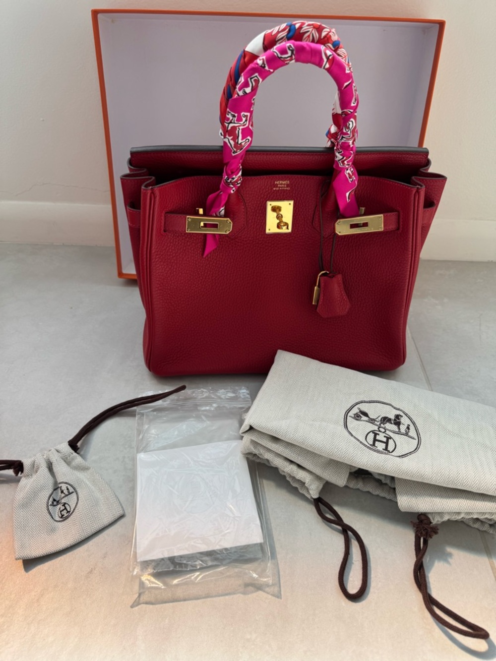 Hermès Red Birkin 30, Clemence - Picture 7 of 16